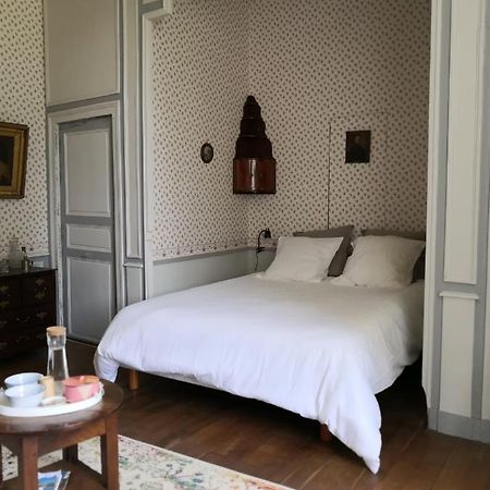 Le Boudoir De Yaya Bed & Breakfast Cosne-Cours-Sur-Loire Exterior photo